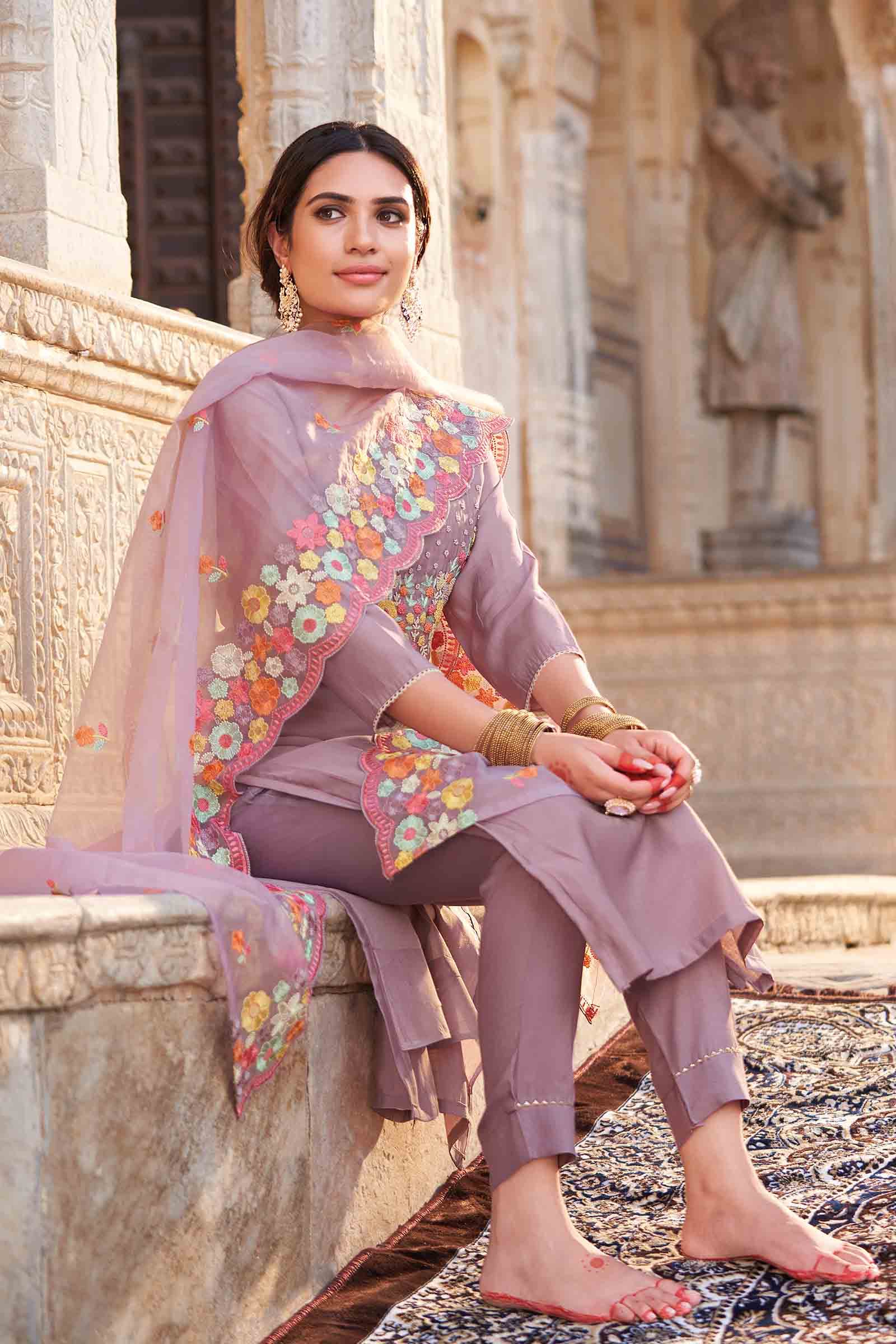 Embroidered Dupatta in Cyprus